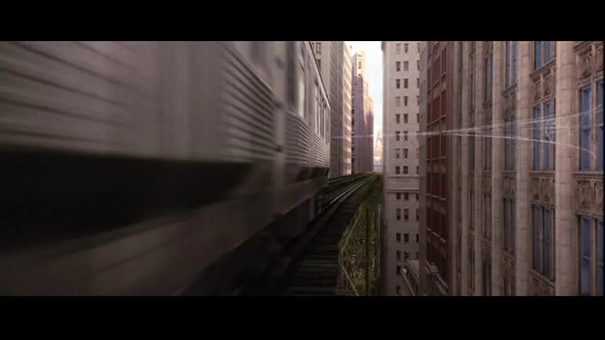 Стоп стоп поезд остановись. Человек паук 2 поезд. Человек паук сцена с поездом. Человек паук останавливает поезд. Человек останавливает поезд.