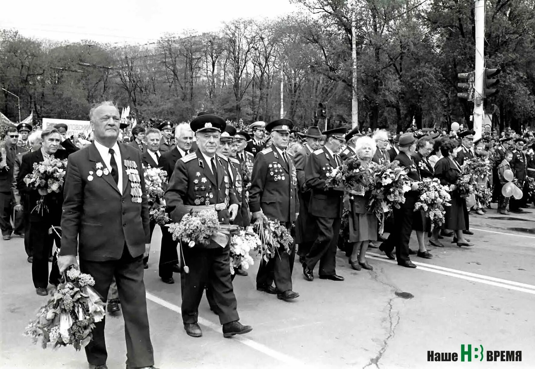 9 мая 1995. 9 Мая 1995 года. Парад Победы 1995 года на Поклонной горе. Липчане Великой Победы 1995 года.