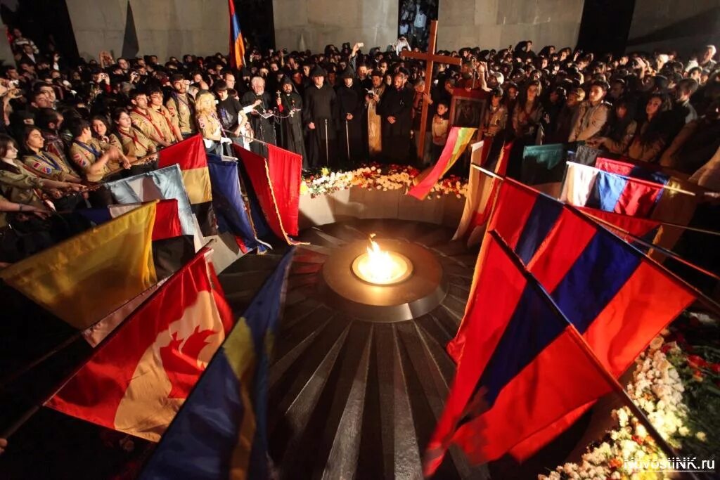 День памяти жертв геноцида армян. Ереван. Геноцид армян в османской империи 1915. Резня армян в турции в 1915. Геноцид в османской империи.