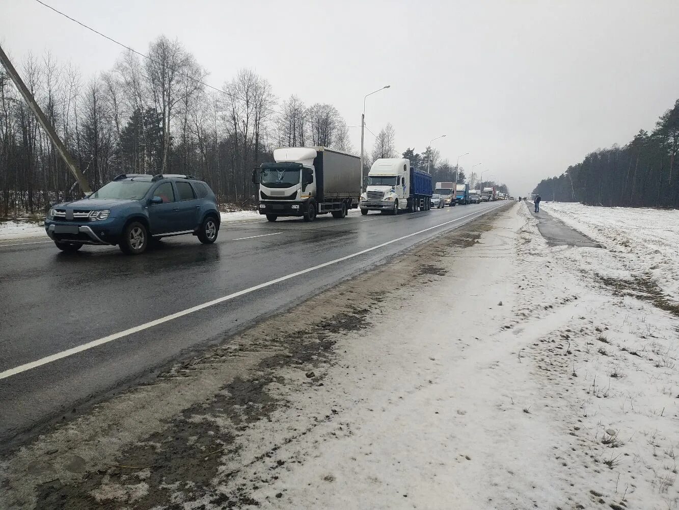 Орел брянск купил. Трасса Брянск Орел. Трассы Брянск. Авария на трассе Брянск Карачев сегодня. Дорожное происшествие трасса Брянск Карачев.