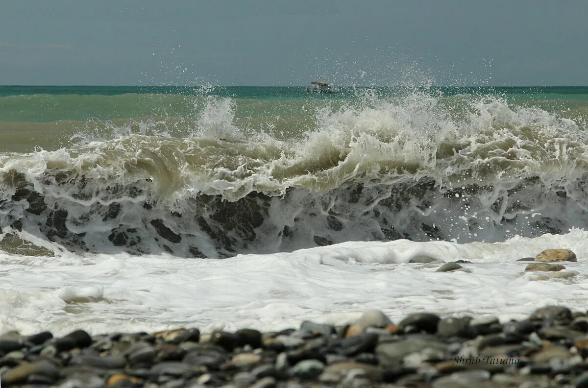 Море волнуется предложение. Море волнуется картинки. Море волнуется предложение. Огромные волны. Море волнуется предложение.