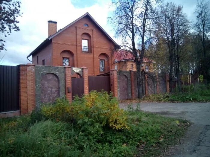 Ул Володарского 1а Нахабино. Улица Володарского Дедовск. Ул. Володарского, 1, Дедовск. Улица Володарского, 1а Озеры.