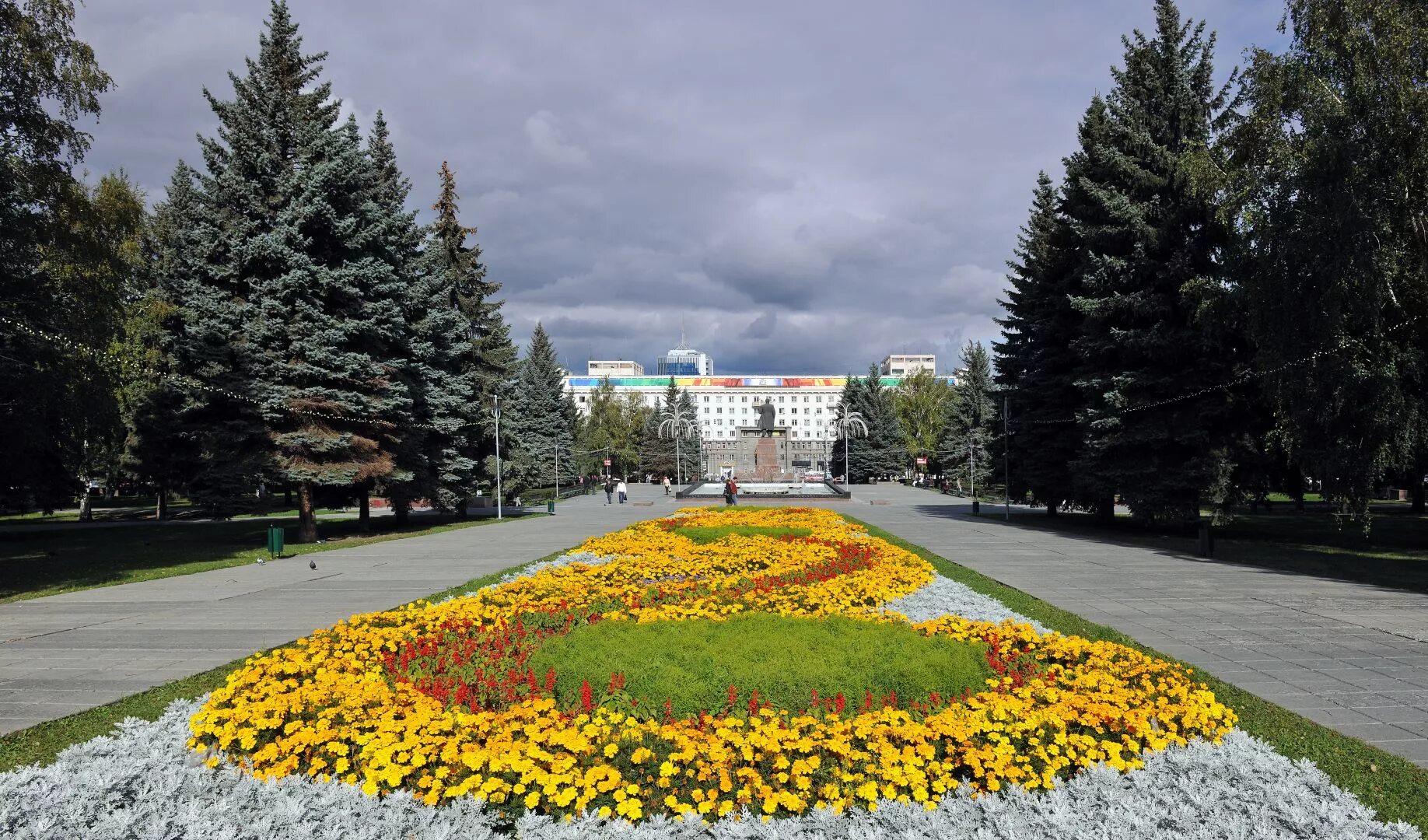 Советский район Челябинск. Советский район города Челябинска. Челябинск совецкийрайон. Проспект Ленина Челябинск клумбы. Сады советского района челябинск