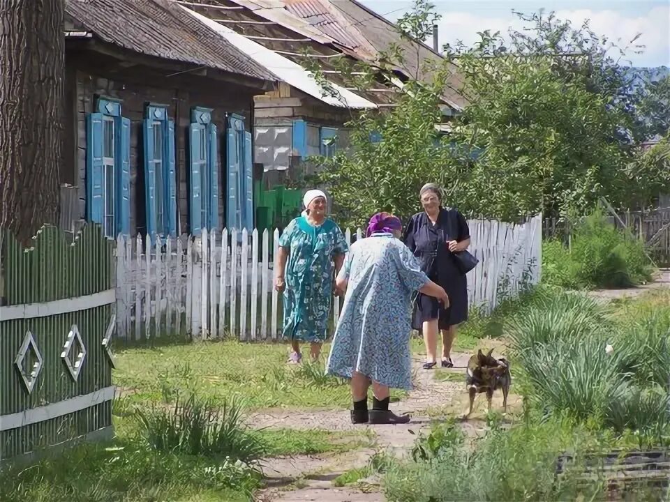 Населению проживающая в сельской местности. Деревня катарач свердловская область. жители сельской местности. люди в деревне. деревня жителей.