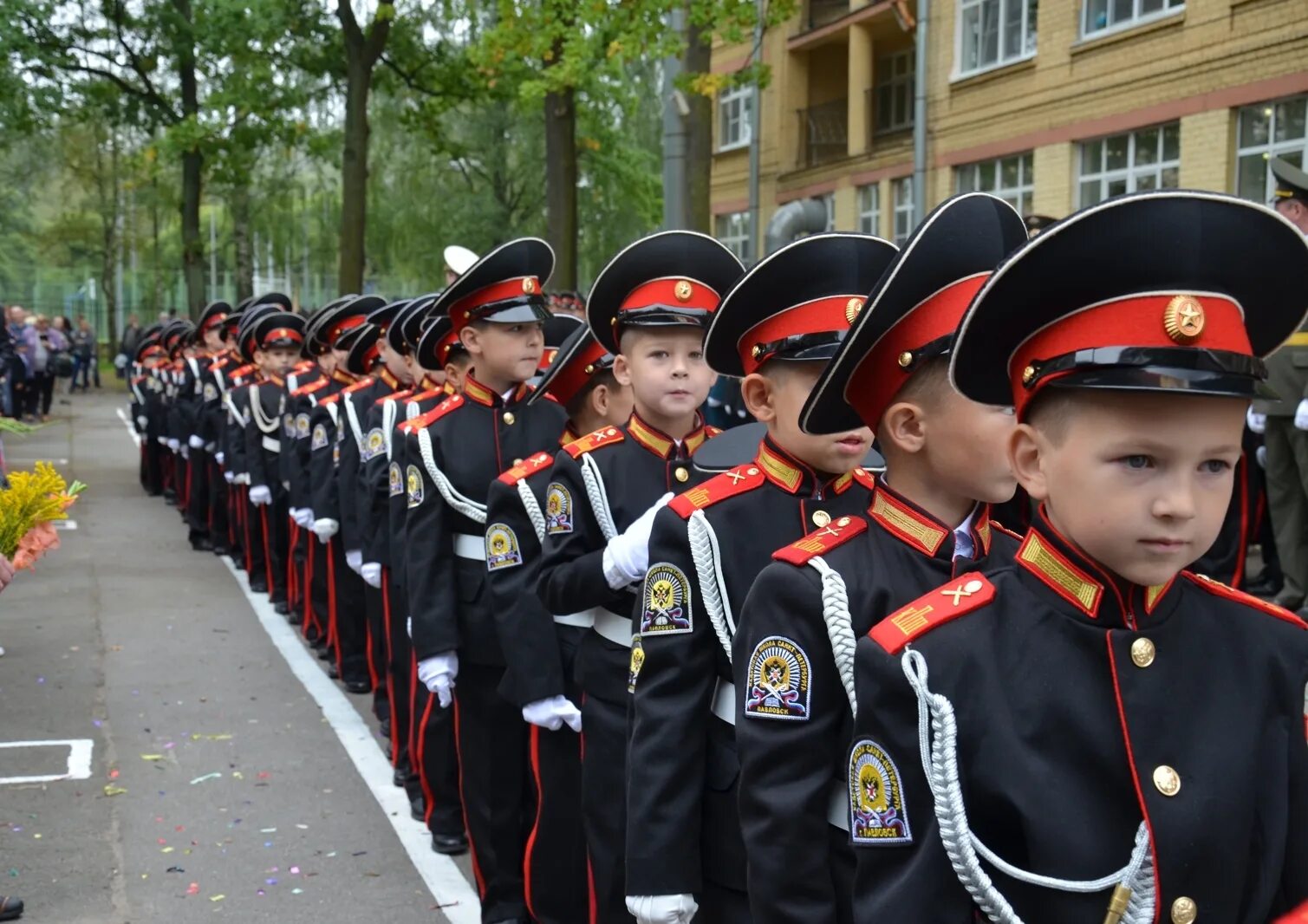 Детские военные школы. Кадетский корпус Казань. Кадетская школа 1702 Петровский кадетский корпус. Кадетская школа 1778 Московский Шереметьевский кадетский корпус. Ставропольское президентское кадетское училище.