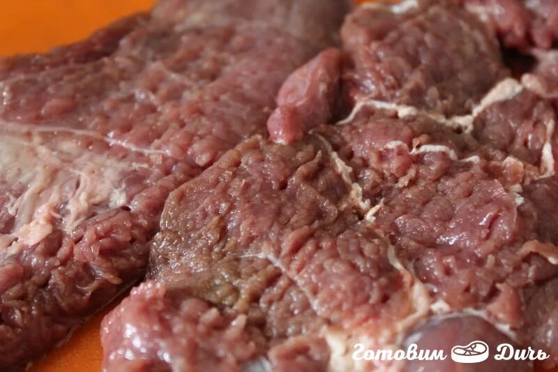 Лосятина куском. Лосятина. Лосятина куском. Приготовленное мясо лося. Лосятина куском.