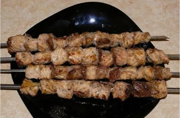 Шашлык из осетра. Осетрина шашлык. шашлык из осетрины. шашлык из стерляди.