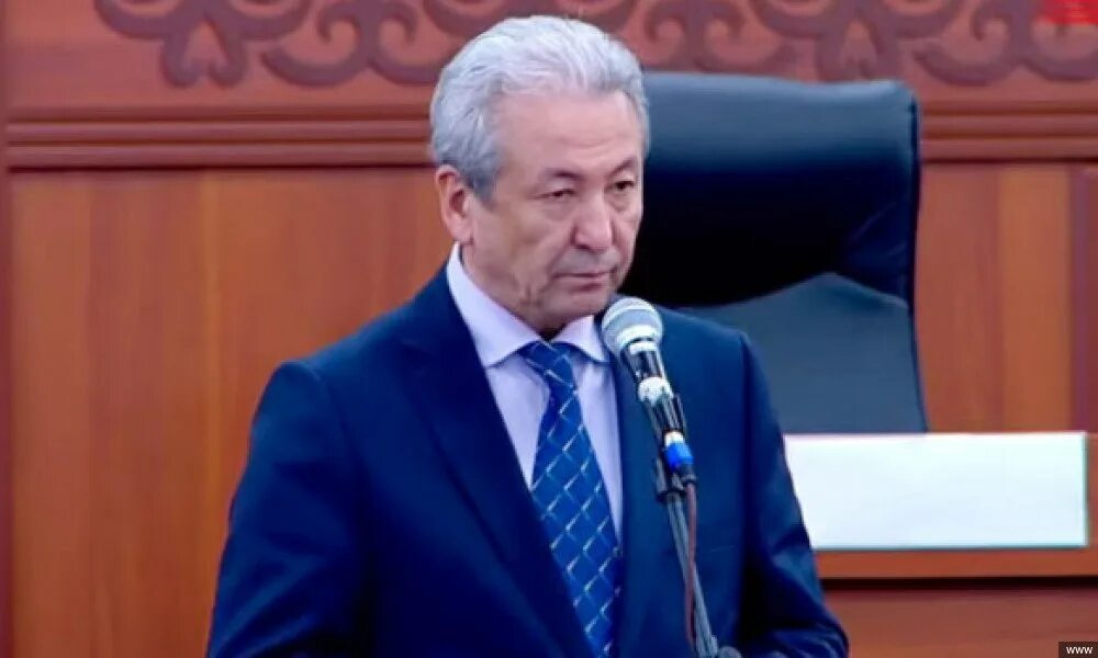 Адахан кимсанбаевич мадумаров. Депутат адахан мадумаро. Адахан мадумаров сторники. Мадумаров. Адахан мадумаров фото.
