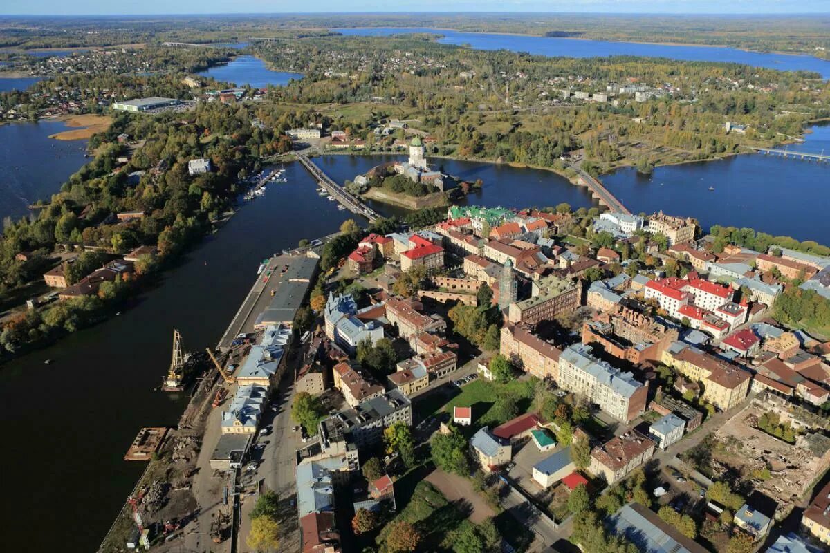 Vyborg. Муниципальное образование город Выборг. Муниципальное образование город Выборг достопримечательности. Площадь города Выборг Ленинградской области. Город Выборг Санкт-Петербург.