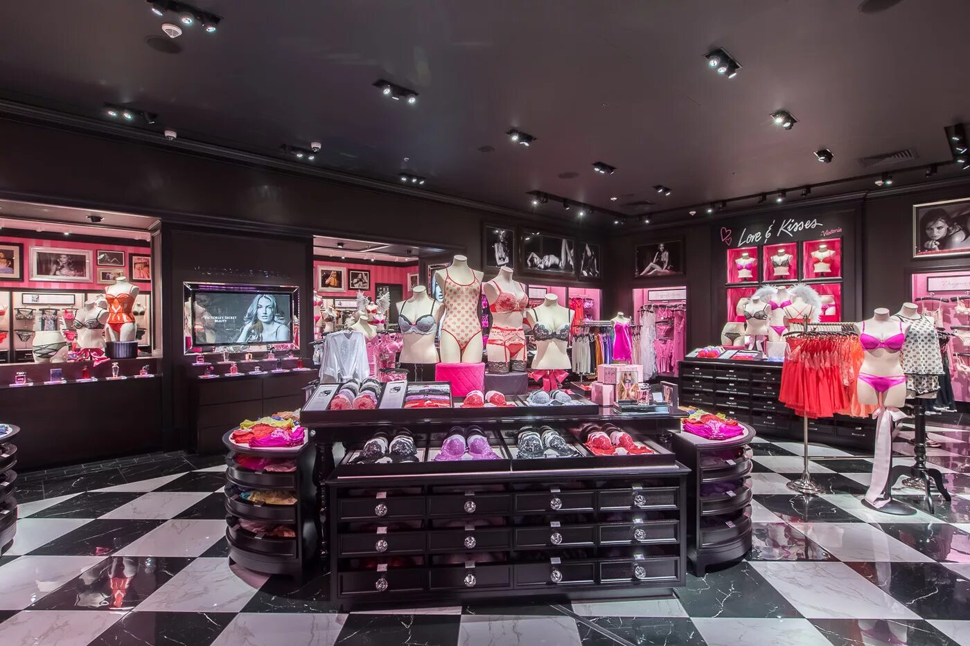 La senza нижнее белье. стильпарк нижнее белье франшиза. стильпарк магазин. бутик нижнего белья. виктория сикрет лондон бутик.