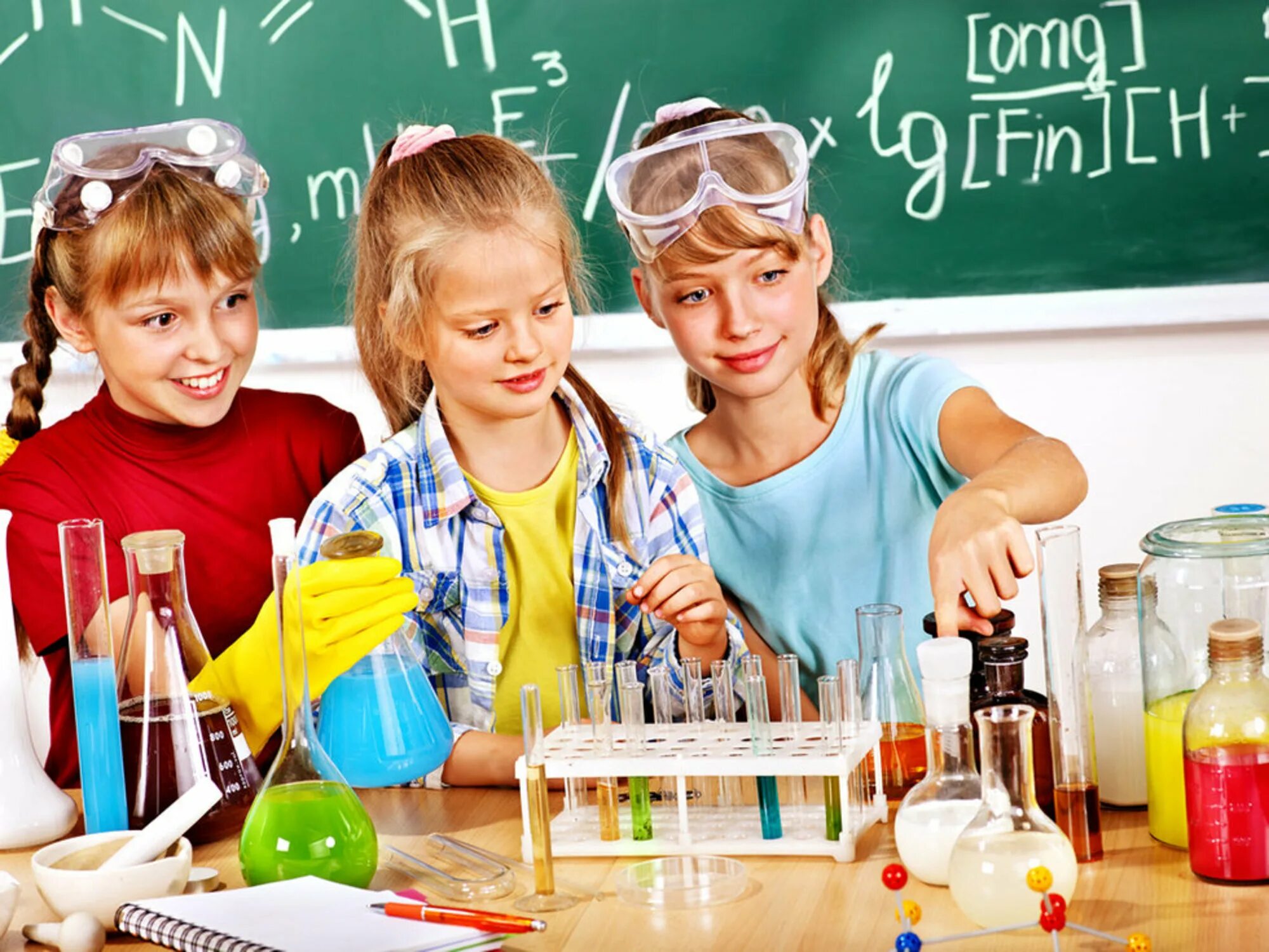 Урок химии 6 класс. Дети на уроке химии. Химические опыты для детей. Научные опыты для детей. Химические эксперименты для детей.