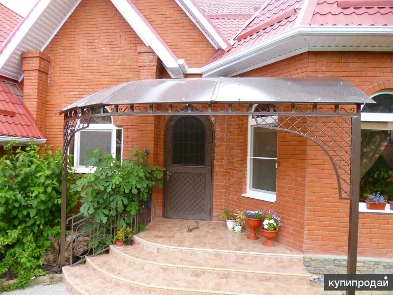 Навесы carport. Металлические навесы для автомобилей. Поликарбонатный навес. Навес поликарбонат. Лексан поликарбонат.