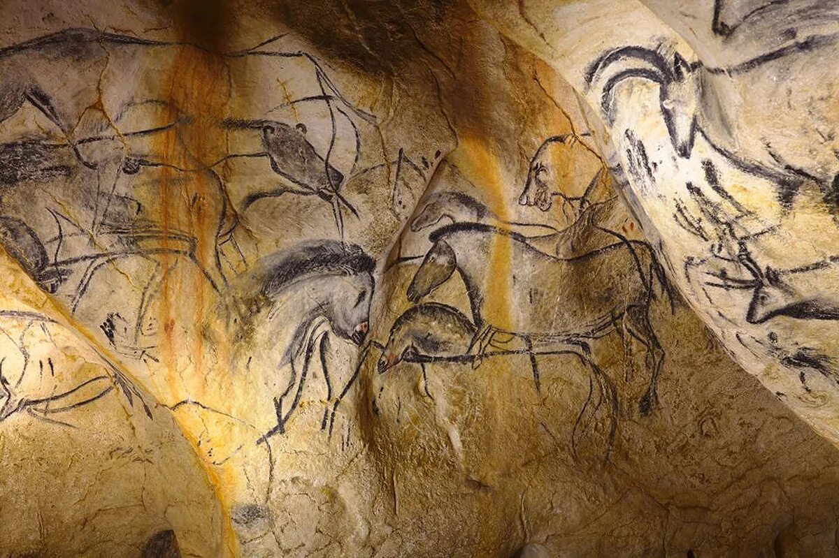 Украсить пещеру. Пещера Шове Наскальная живопись. Пещера Шове Пон д АРК. Пещера Шове наскальные рисунки.