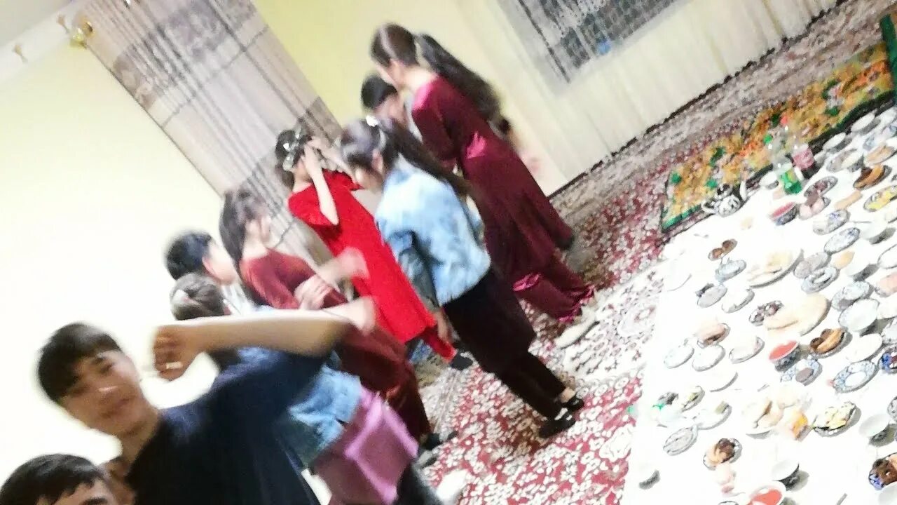 Bitiruvchilar uchun raqslar
