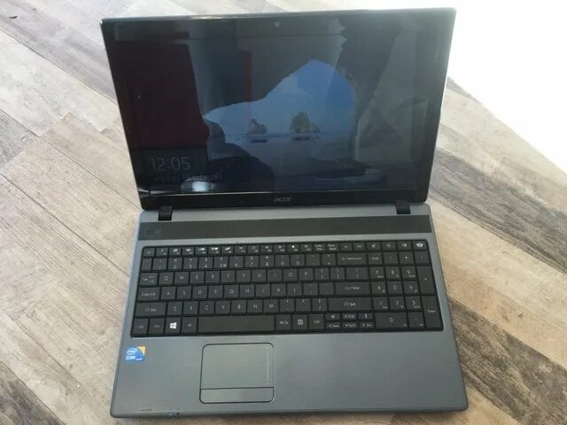 Aspire 5733z. Acer Aspire 5733. Ноутбук Acer Aspire 5733 pew71. Aspire 5733z корпус. Acer Aspire 5733 Series model pew71 комплектующие.