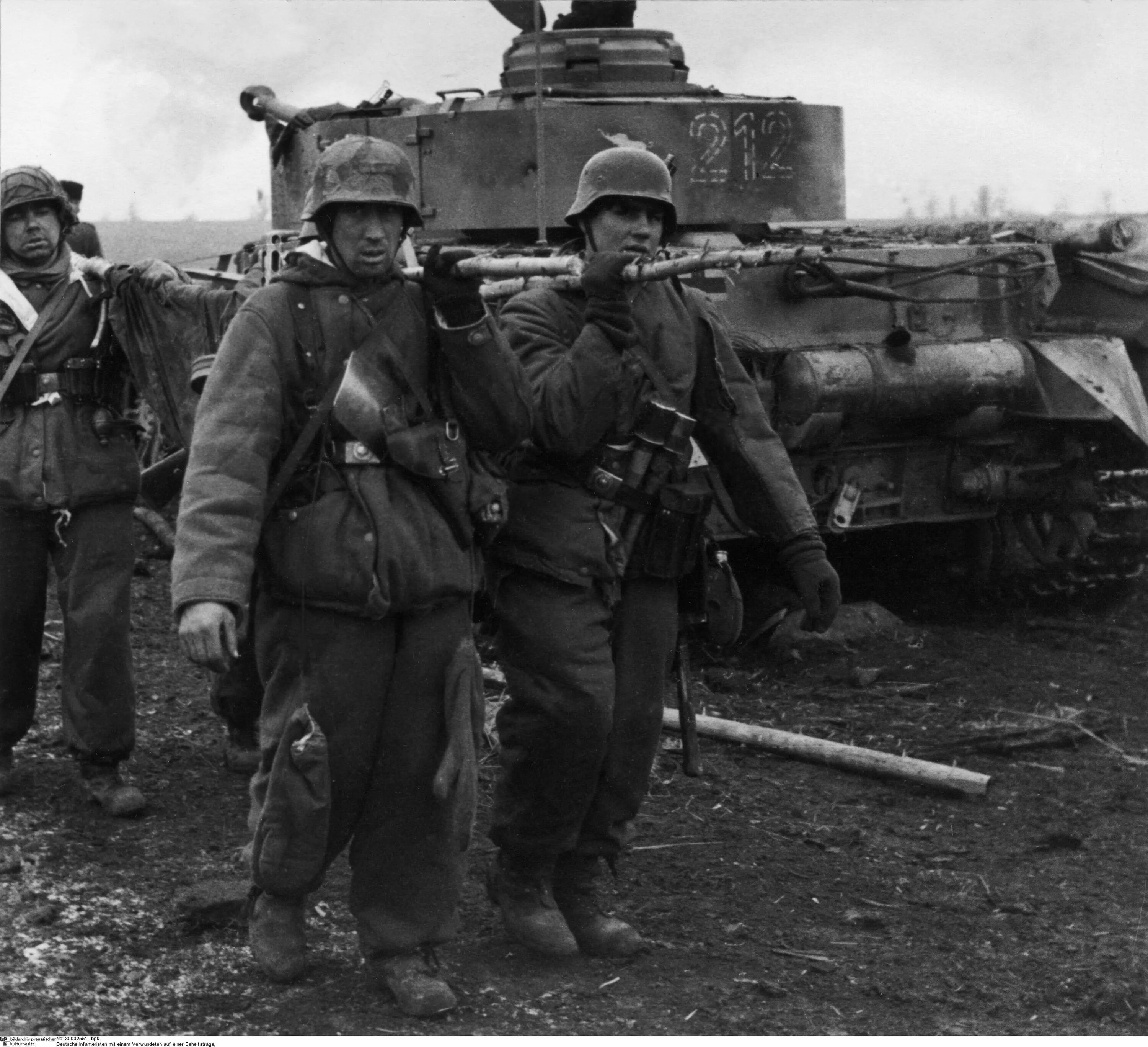 Лет немецкой дивизии. Немецкие солдаты сс второй мировой войны. 132 пехотная дивизия вермахта. 101 егерская дивизия вермахта. Генерал-майор вермахта генрих ремлингер.