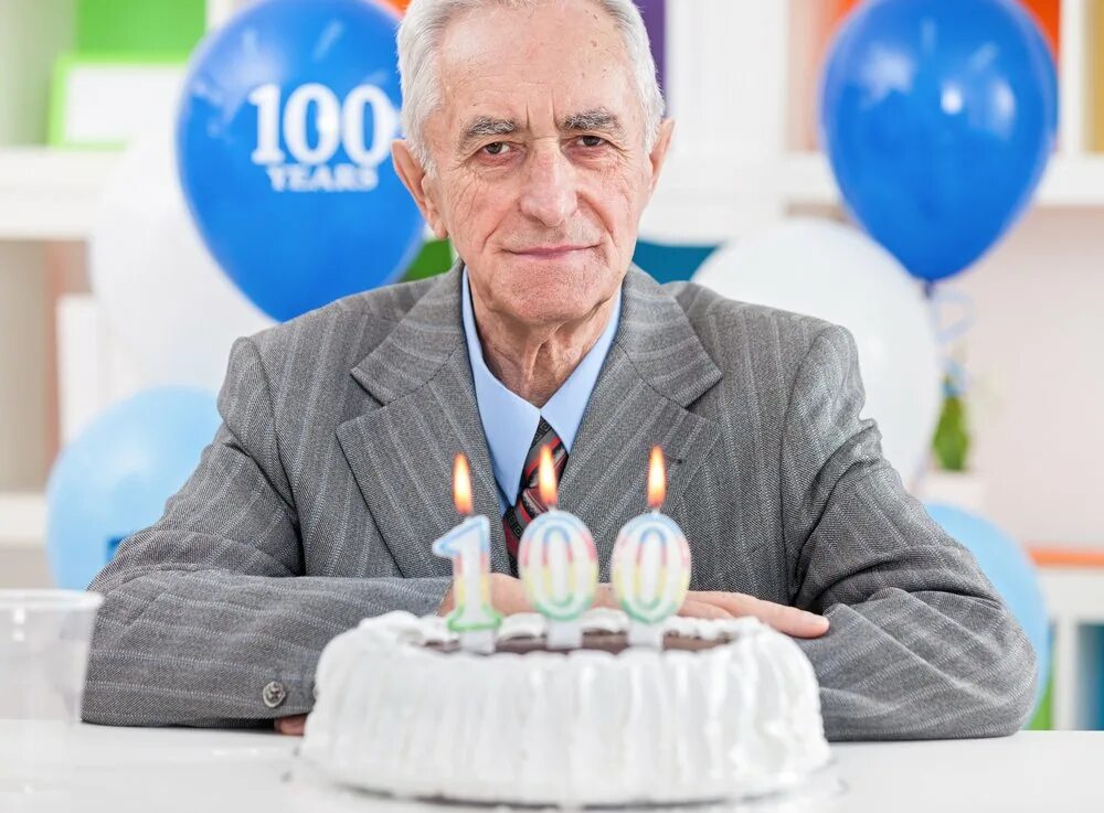 100 лет мужчине. Дедушка 100 лет. 100 лет человеку.