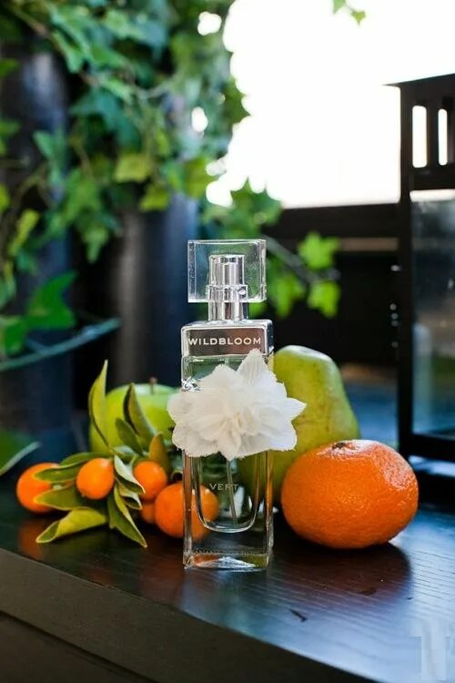 Banana vert. Banana republic wildbloom vert. банана репаблик духи vert. banana republic wildbloom vert 100. вайлдблум духи.