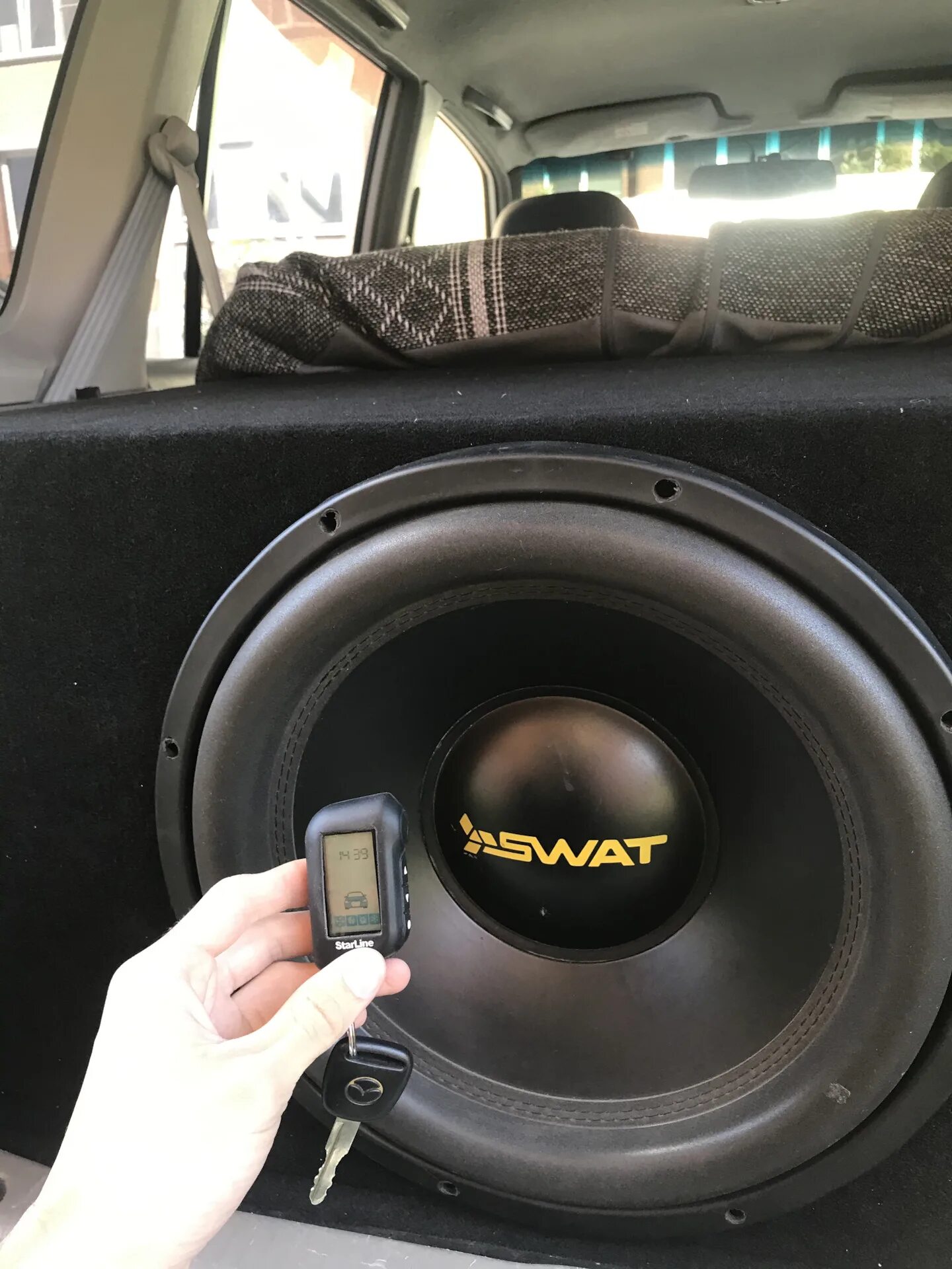 Swat 15. Сабвуфер swat 15. Автосабвуфер swat sbt-15 v. Swat ms 80 pro. Сабвуфер swat sw m10.