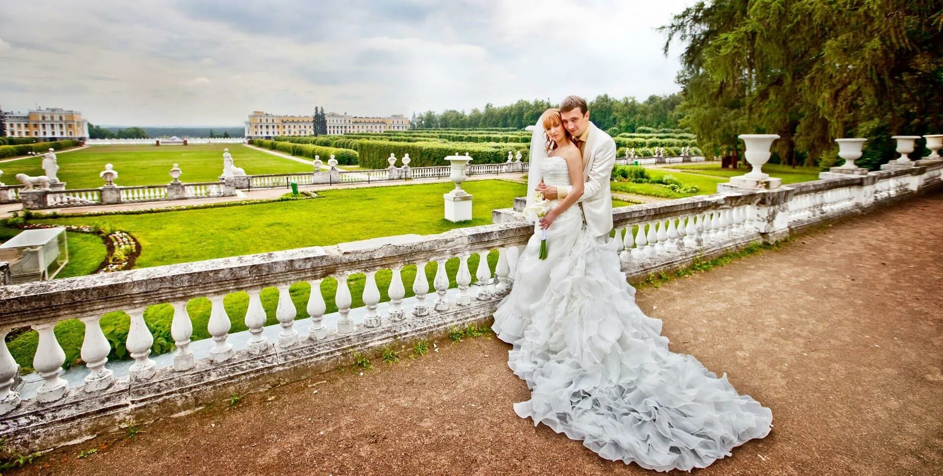 Архангельское усадьба свадьба. Усадьба Кусково фотосессия. Усадьба Кусково Свадебная фотосессия. Архангельское музей усадьба свадьба. Красивые свадьбы москва