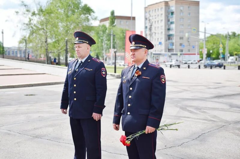 Пензенские полицейские и общественники в рамках акции "Память павшим героям" орг