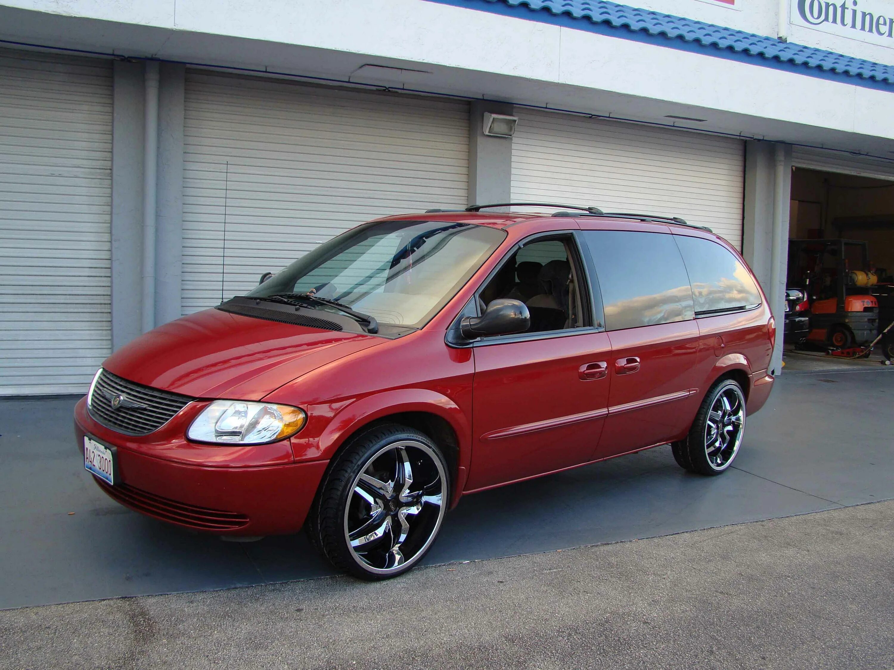 Тюнинг караван. Додж Гранд Вояджер. Dodge Caravan r20. Dodge Grand Caravan r18. Dodge Caravan r18.