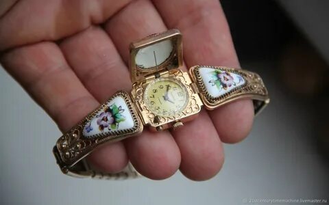 Финифть часы женские