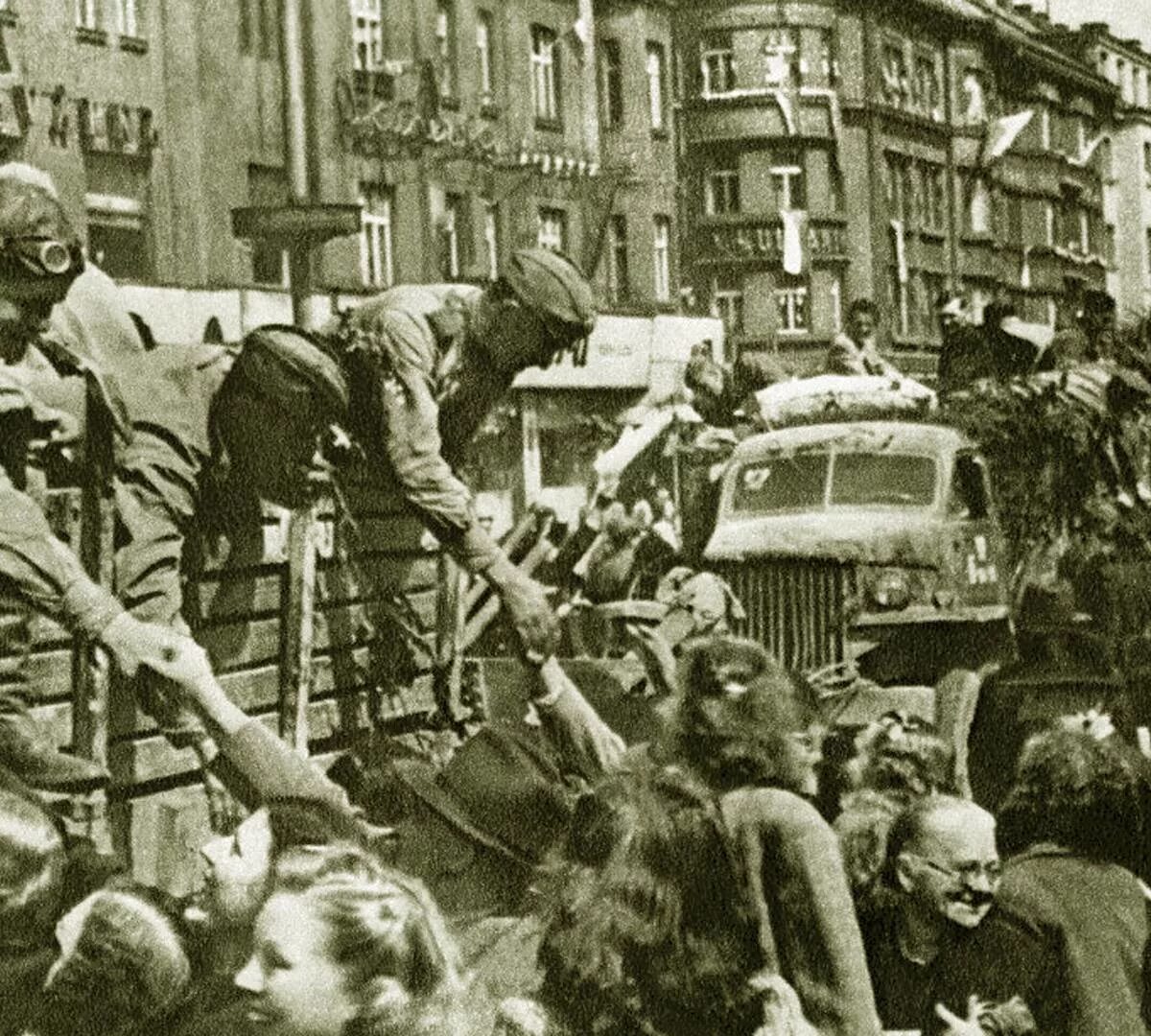 Освобождение ссср и стран восточной европы. Освобождение 1944-1945. Европа 1944. Освобождение Восточной Европы. Освобождение Европы СССР.