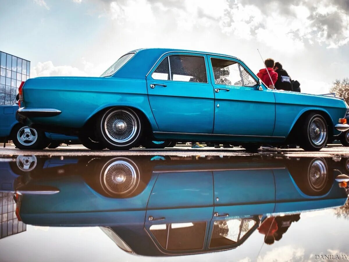 Газ голубоватого цвета. Голубая волга газ 24. Газ 24 волга классика. Газ 24 синяя. Газ м24 волга.