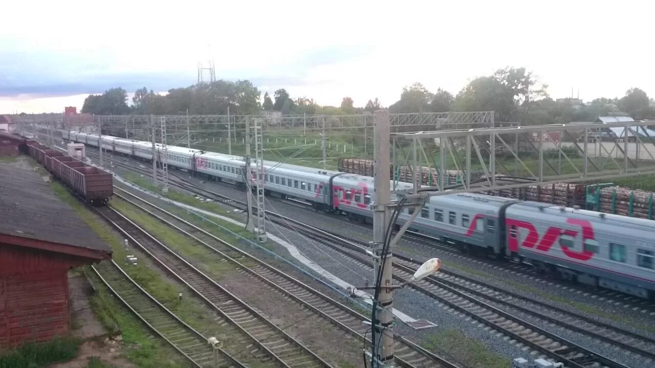 Поезд Вышний Волочек Санкт-Петербург. Поезд 131 г Ижевск Санкт-Петербург. Вышний Волочек поезда. Вышний волочёк (станция).