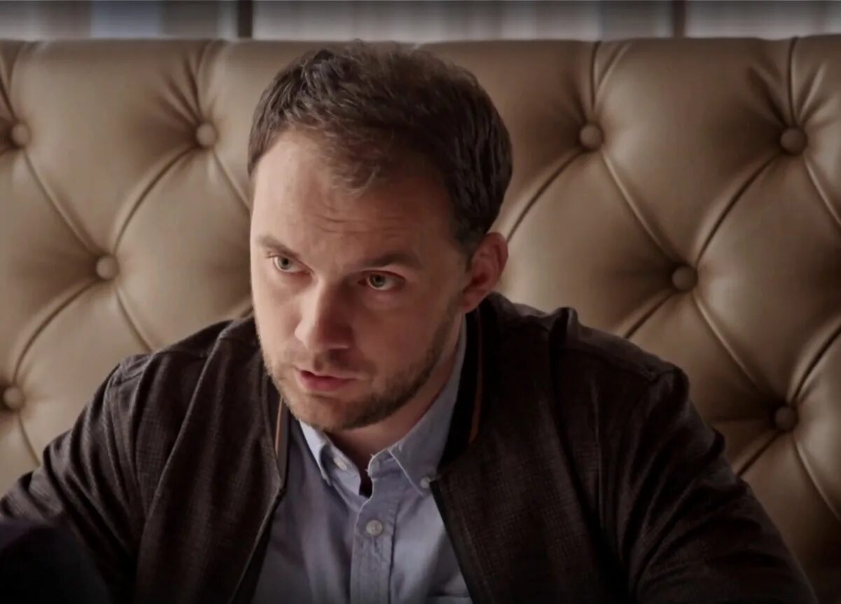 Виктор васильевич талалихин. Детектив рэйка 2021. Иван таранов футболист. Таранов младший. Таранов младший.