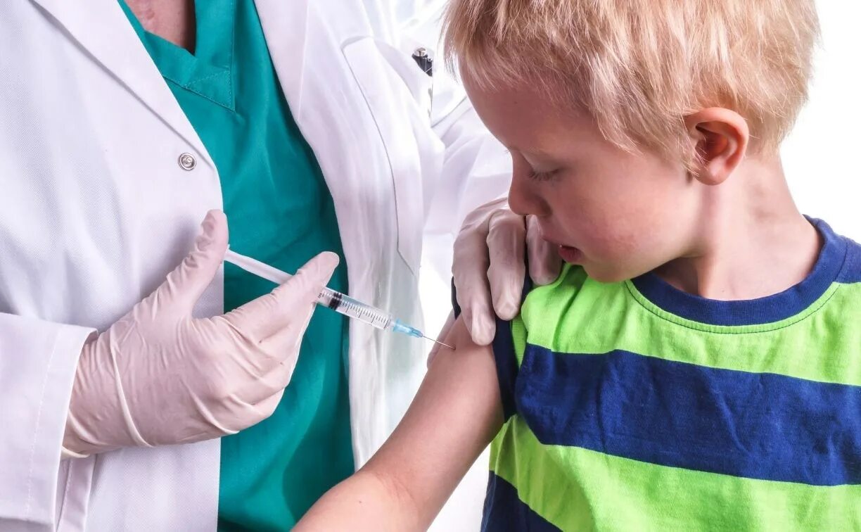 Вакцина 7 лет. Прививки в 6 лет. Прививка для детей до 6 лет. Вакцинация для детей в 11 лет. Вакцинация в 6-7 лет.