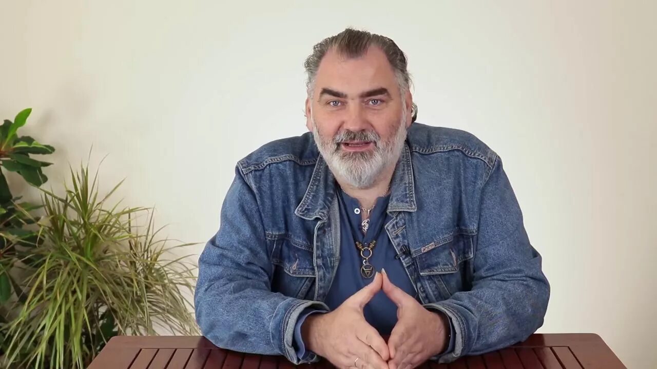 Шишков психолог. Иссэт котельникова. Шишков психолог. Шишков психолог. Сталкер психология.