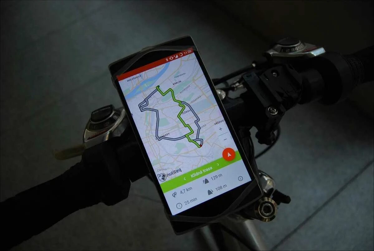 GPS навигатор для велосипеда. Велосипед навигатор. Велосипедный навигатор для андроид. Портативные навигаторы для велосипедов.