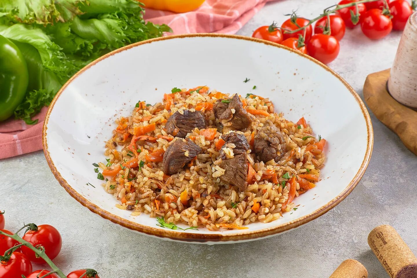 сабджи пулао. плов горкой. торт казан с пловом. плов горкой. тяхан тори блюдо.