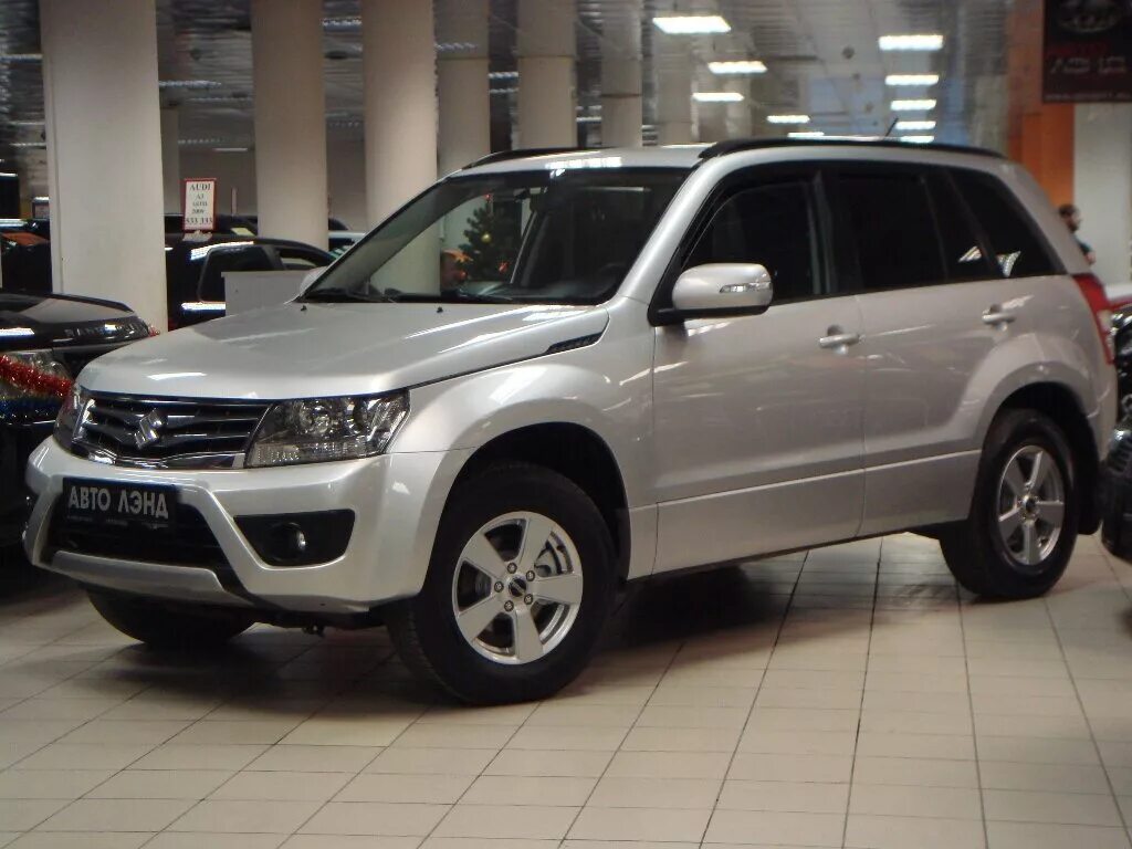 Купить сузуки 2013. Сузуки Гранд Витара 2013 года. Suzuki Vitara 2013. Сузуки Гранд Витара 2013г. Suzuki Grand Vitara 2013 года.