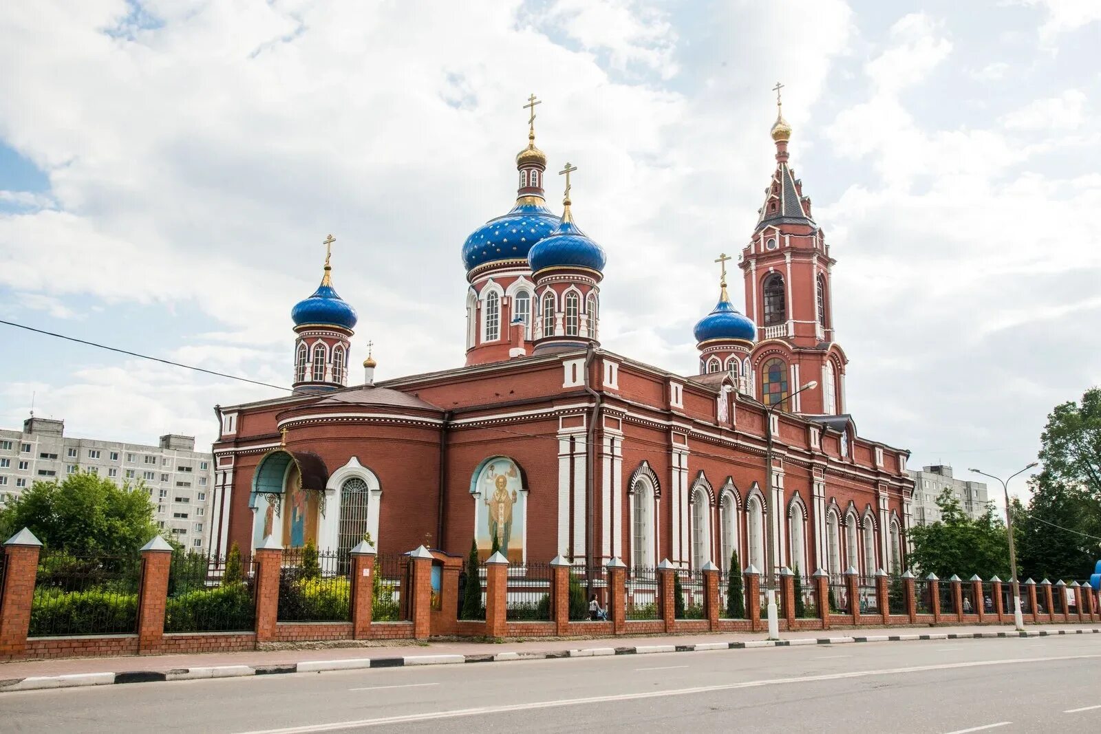 Первая городская орехово. Храм пресвятой богородицы орехово-зуево. собор рождества богородицы орехово-зуево. церковь рождества пресвятой богородицы орехово-зуево. орехово-зуевский собор рождества пресвятой богородицы.