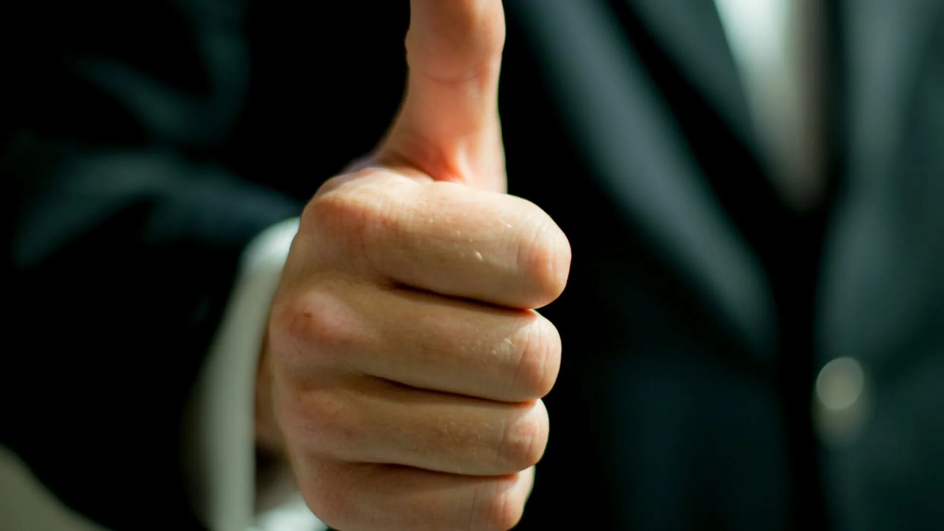 Make your impression. First imзression. first impression. make an impression. great first impression картинки.