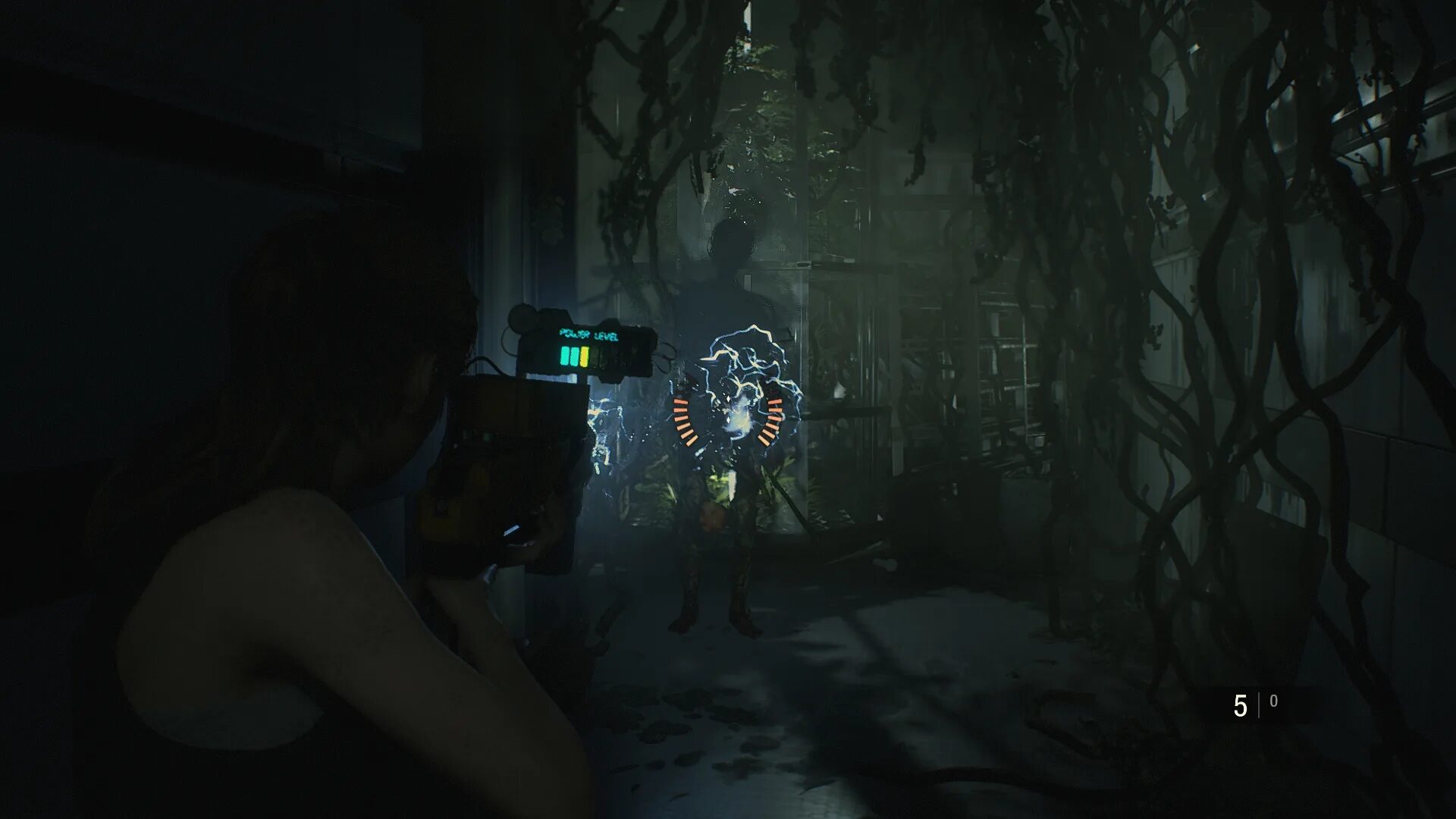Резидент ивел 2 ремейк лаборатория. Резидент эвил ремейк 2 за Клэр. Статуи в Resident Evil 2 Remake за Леона. Резидент ивел 2 ремейк статуи Клэр.