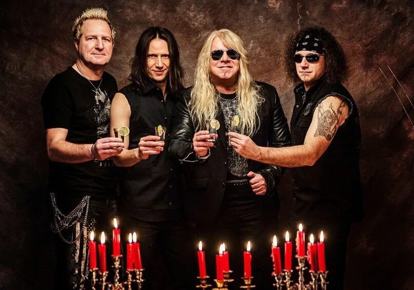 Sinners blood dark horizons 2025