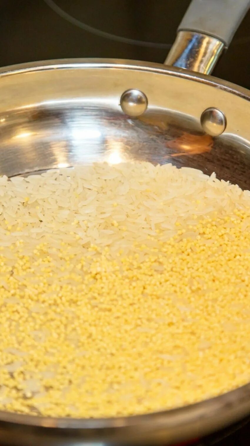 Каша дружба на гарнир к мясу. Каша дружба рис и пшено. Каша дружба рис и пшено. Каши дружба на молоке рис и пшено. Каша дружба в духовке.