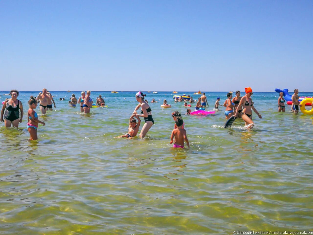 Море в Анапе в августе 2022. Витязево море цветет. Море в Витязево в августе. Джемете море цветет август. Едут ли сейчас в анапу