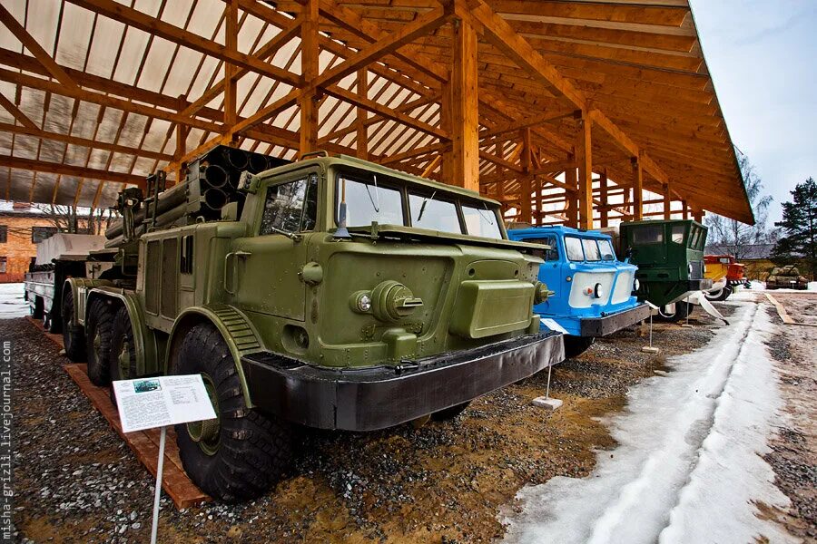 Военно технический. ЗИЛ-135 В музее. ЗИЛ 8x8. Армейские Россия ЗИЛ военный музей. Военно технический музей Ивановское 2020.