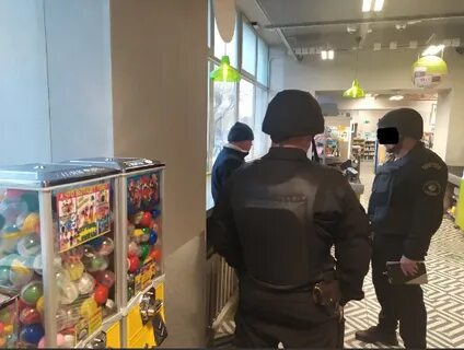 Кража охранником магазина