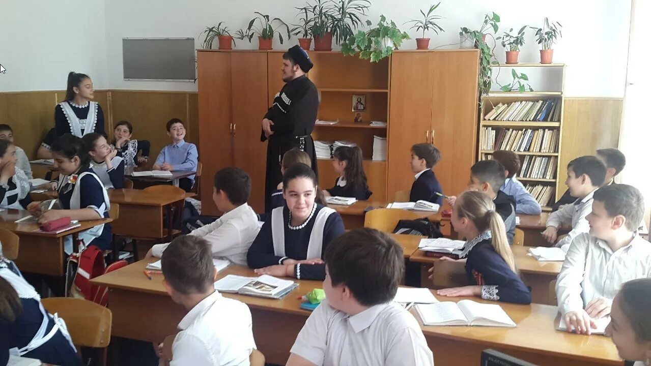 Ардон 1. Станица архонская северная осетия. 1 школа город ардон. школа 3 ардон. 2 школа ардон.