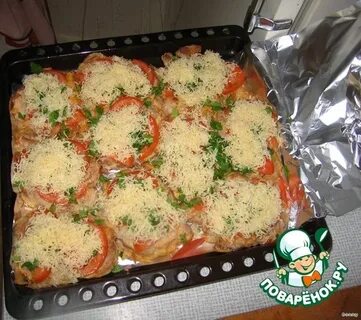 Карбонат свиной с помидорами и сыром