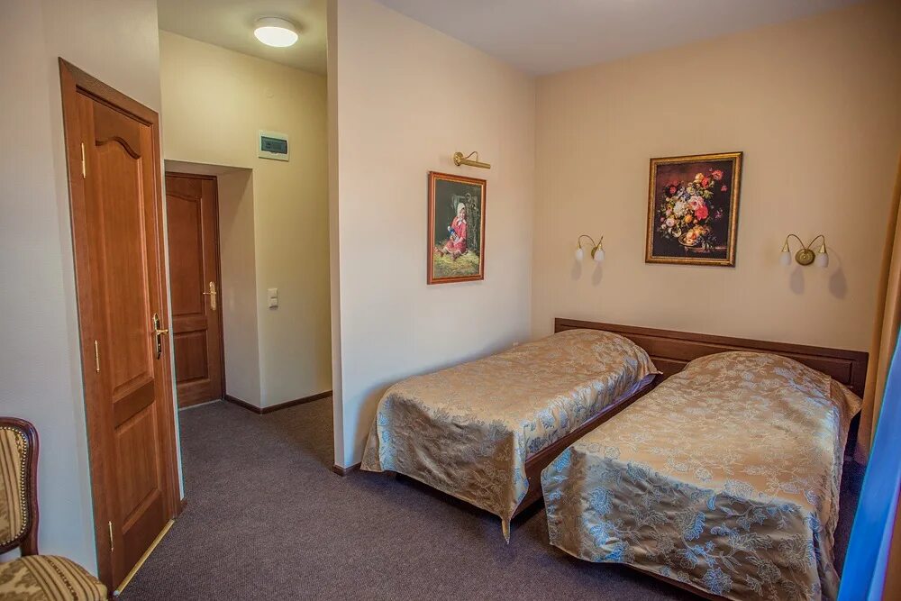 Номер телефона гостиницы северная. Гостиница северная петрозаводск. Номер телефона гостиницы северная. Гостиница северная карелия номера. Гостиница северная 4 петрозаводск.