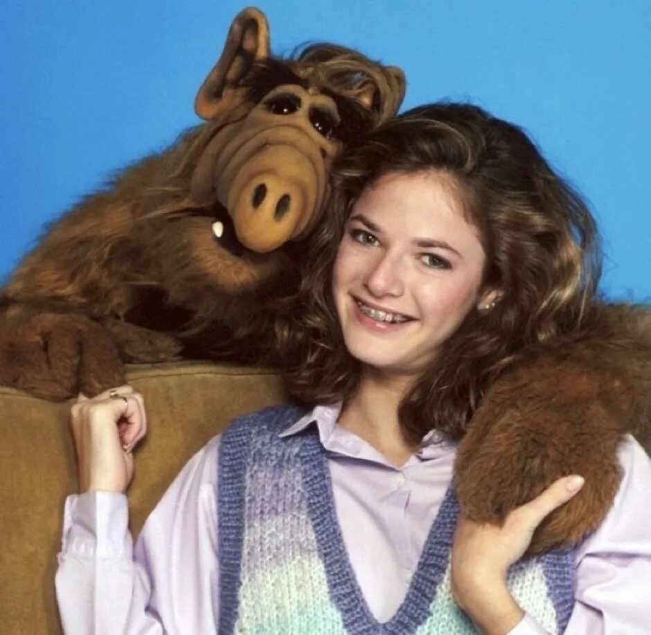 Девочка двух альф. Девочка двух альф. Альф сериал 1 сезон 1 серия. Андреа элсон. Альф и таннеры.