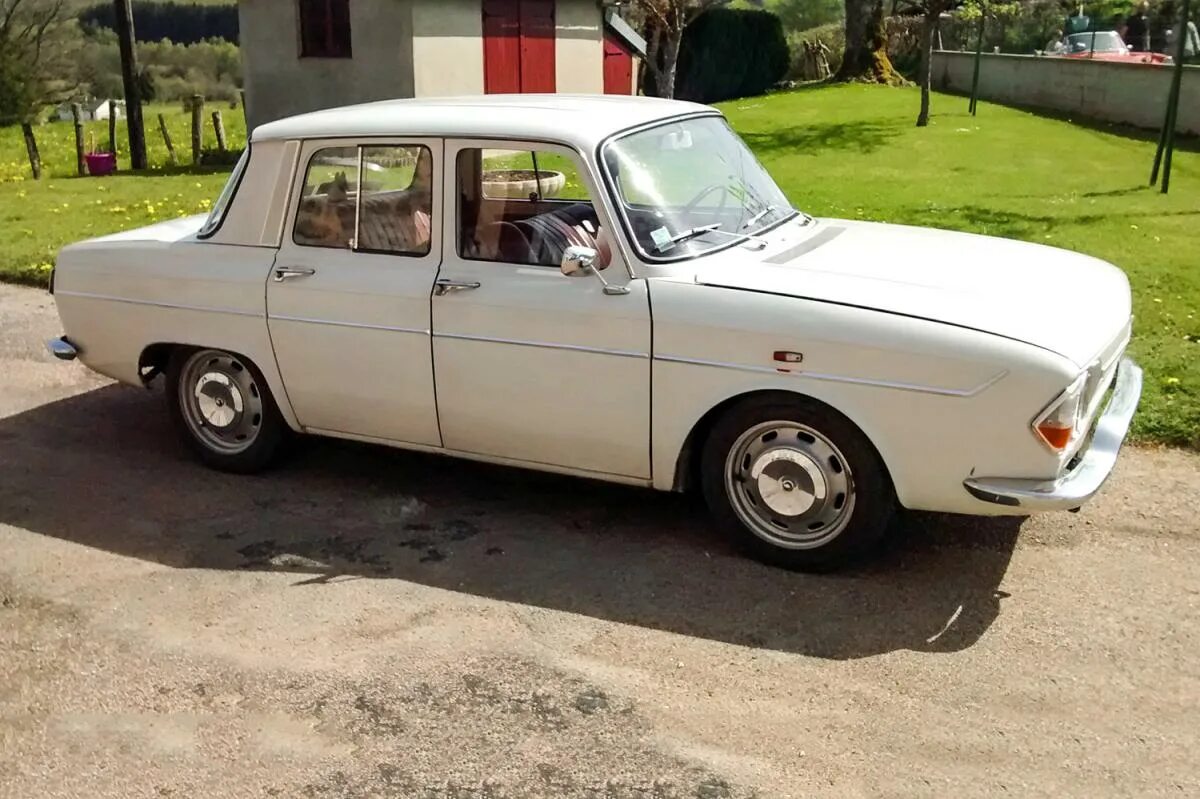 File:1968 Renault 10 1.1 Front.jpg - Wikimedia Commons