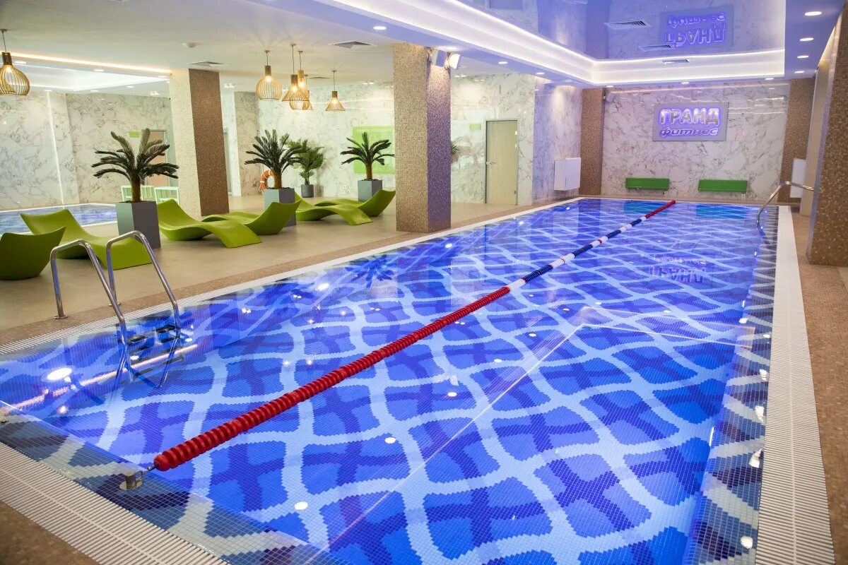 Зал атлетик солнечногорск. Ddx фитнес обзор. Фитнес клуб g8 селигерская. Фитнес бокс. Фрязино фитнес клуб.